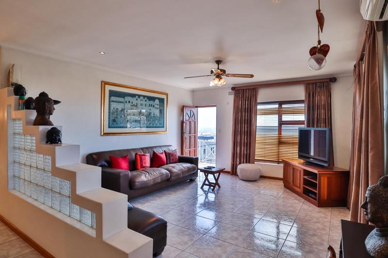 To Let 8 Bedroom Property for Rent in Walmer Estate Western Cape